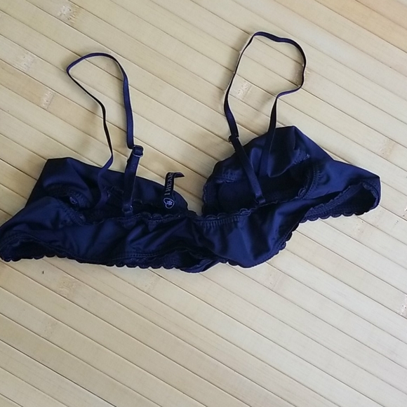 NWT Urban Outfitters I Heart Women's Butterfly Bra - Picture 3 of 4